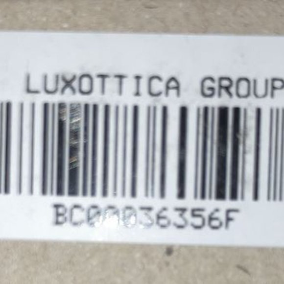 CHANEL:  Acetate Rectangle Sunglasses 5435 - black - Picture 8 of 9